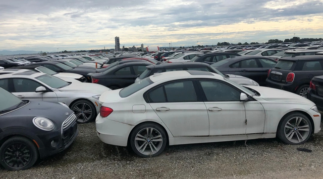Miris, 3.000 BMW dan MINI Baru Terbengkalai Selama 6 Tahun (736)