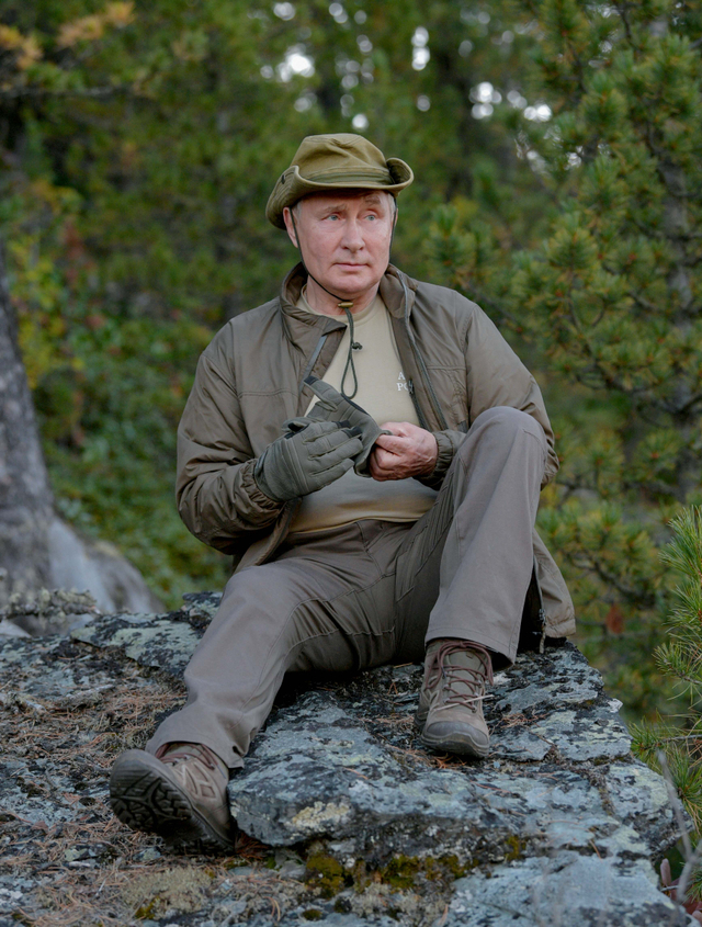 Presiden Rusia Vladimir Putin saat liburan di Siberia, Rusia. Foto: Sputnik/Alexei Druzhinin/Kremlin via Reuters
