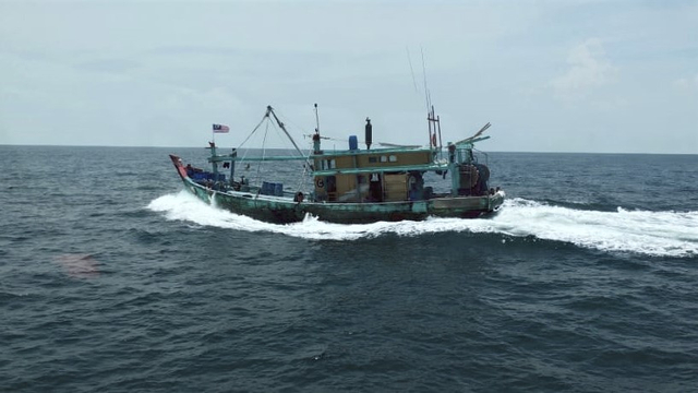 KKP menangkap satu kapal ikan illegal fishing berbendera Malaysia. Foto: Dok. KKP