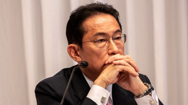 Mantan Menteri Luar Negeri Jepang Fumio Kishida. Foto: Philip Fong/Pool via REUTERS