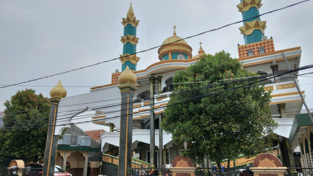 Masjid Nurul Yaqin di Kunciran, Tangerang, masjid yang sering didatangi Armand sang paranormal pemasang susuk. Foto: Dok. Istimewa