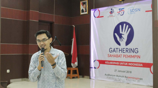 Muhammad Fathan Mubina, ketika sharing pengalaman di acara Gathering Sahabat Pemimpin (Foto: Pribadi)