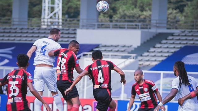 Persipura vs Arema di Liga 1, Rabu (29/9). Foto: Instagram/@aremafcofficial