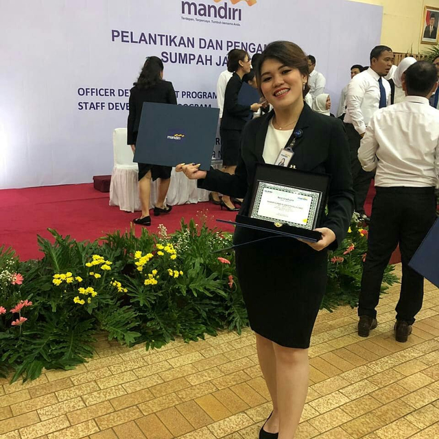 Sharon Florencia, peserta program Girls Takeover Kementerian BUMN yang menjalankan peran Menteri BUMN sehari pada (30/9). Foto: Instagram/@sharonflorencia