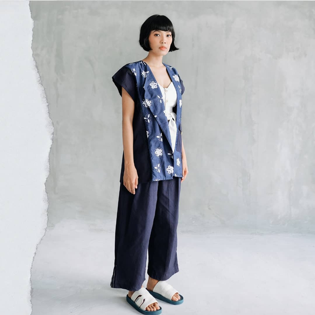 Yuk, Tampil Kece Menggunakan Batik dari 5 Jenama Lokal Ini! (237454)