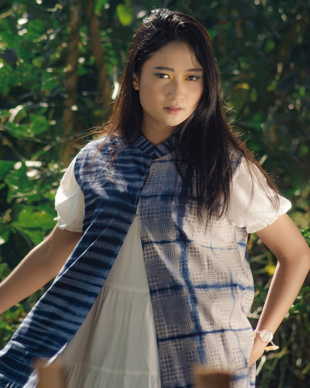 Yuk, Tampil Kece Menggunakan Batik dari 5 Jenama Lokal Ini! (237451)