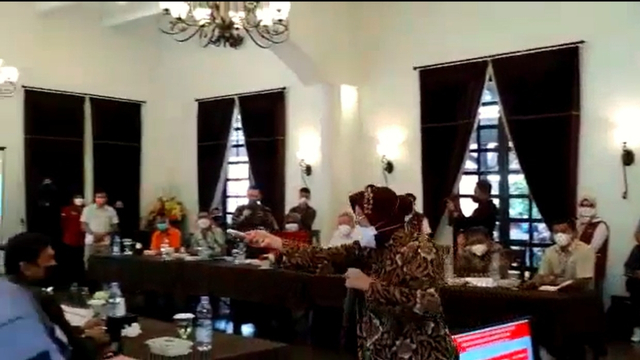 Politikus PKS Minta Risma Ubah Perilaku Marah-marah: Tak Etis! (69457)
