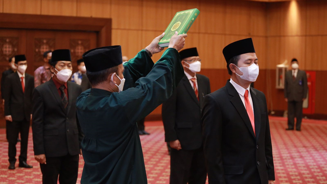 Menag Resmi Lantik Aktivis Muhammadiyah, Prof Hilman Latief, Jadi Dirjen Haji (9665)