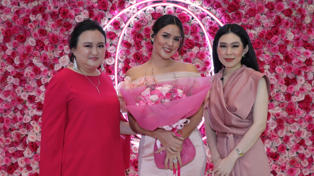 Caroline Foo, General Manager of L’Oréal Luxe Indonesia; Raisa; Tiffani Sionader, Brand General Manager Lancôme Indonesia. Foto: dok. Lancome