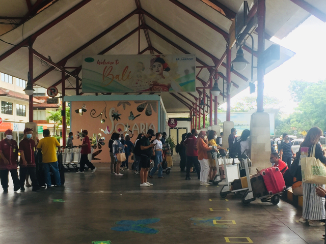 Suasana Bandara Internasional I Gusti Ngurah Rai, Jumat (1/10). Foto: Denita BR Matondang/kumparan