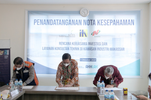 Nindya Karya teken MoU rencana investasi pengembangankawasan industri Makassar. Foto: Dok. Istimewa