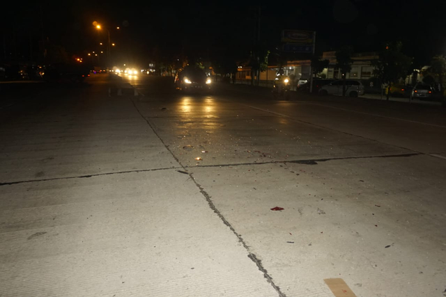 Hendak Putar Balik, Mobil Truk Minimarket Tabrak Avanza di Bypass Bandar Lampung (281632)