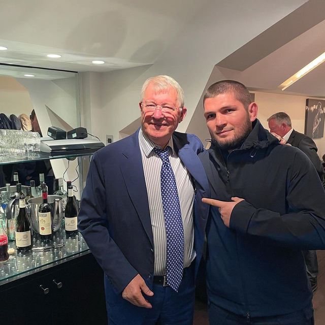 Khabib Nurmagomedov dan Sir Alex Ferguson. Foto: Instagram/@khabib_nurmagomedov