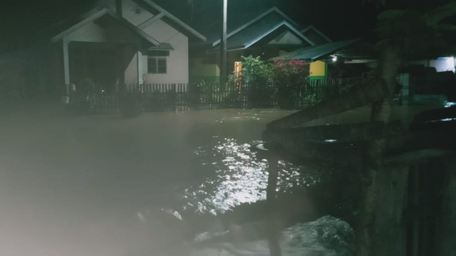 Banjir Landa Desa Pandelalap Parigi Moutong, Sulteng. Foto: Istimewa