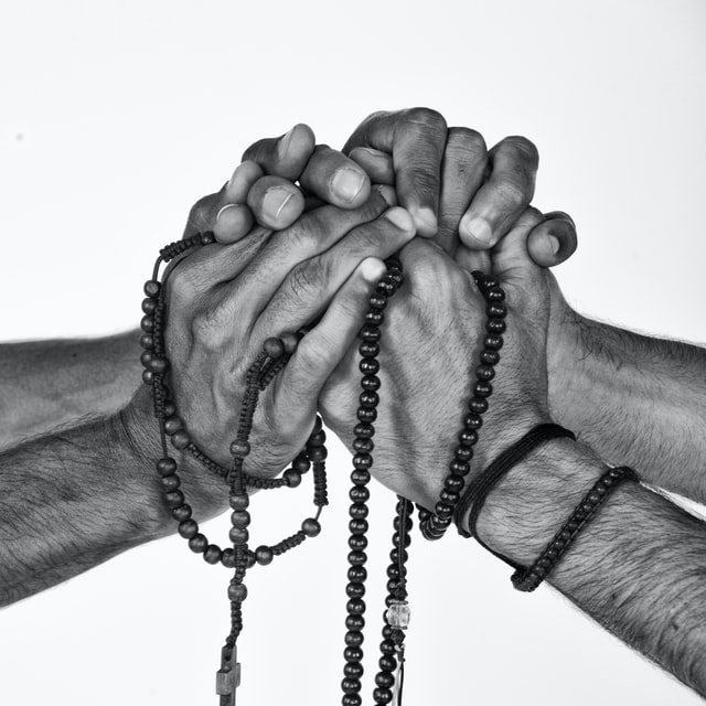 Pasal 29 UUD 1945. Sumber: unsplash.com