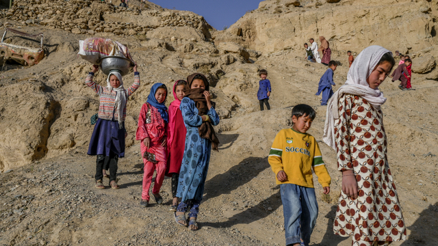 Warga Afghanistan Mulai Putus Asa, Sejumlah Negara Akan Kirim Bantuan Uang Tunai