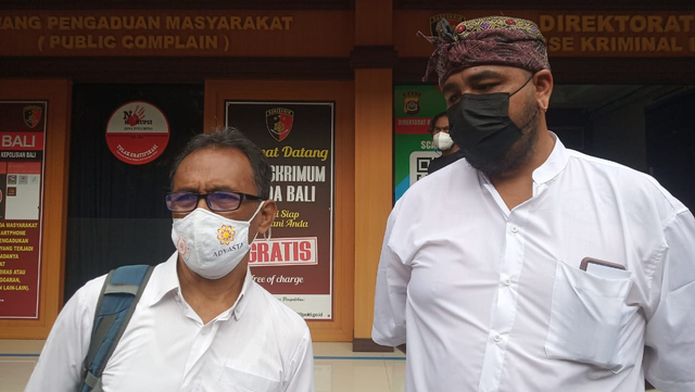 AKBP Purnawirawan, Joni Lay (kiri) saat berada di Polda Bali - IST