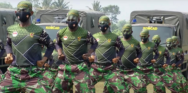 Pasukan Komcad di Pusdiklatpassus, Bandung Barat, 7 Oktober 2021. Foto: Youtube/Sekretariat Presiden
