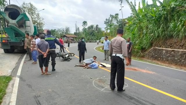 Kendarai Motor, Bocah 13 Tahun Tewas Usai Tabrak Truk Molen Di ...