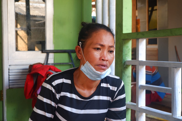 Angin Kencang dan Ombak Pasang Hancurkan Satu Rumah di Pesisir Bandar Lampung (1)