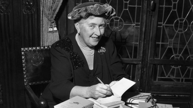 Penulis Inggris, Agatha Christie. Foto: Hulton Archive/Getty Images