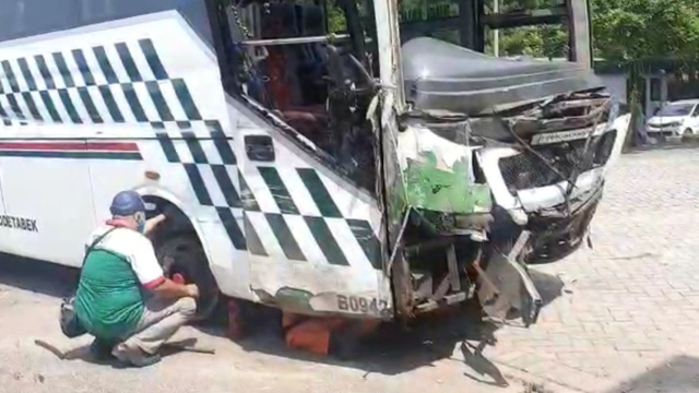Kondisi GT Sentul Barat dan kantor PT Marga Sarana Jabar yang ditabrak Bus Cahaya Bakti Utama.
 Foto: Dok. Istimewa