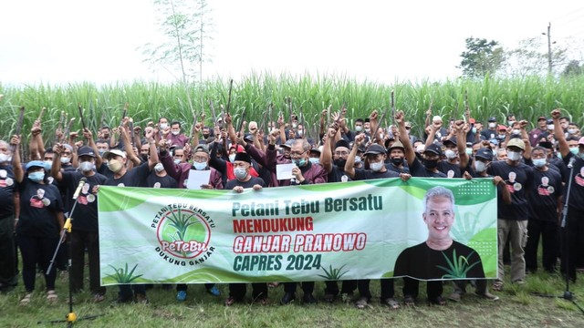 Dukungan dari petani tebu bersatu se-Jawa Tengah dukung Ganjar Pranowo maju Pilpres 2024. Foto: Dok. Istimewa