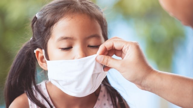 Ilustrasi anak mengalami hepatitis akut. Foto: Shutter Stock