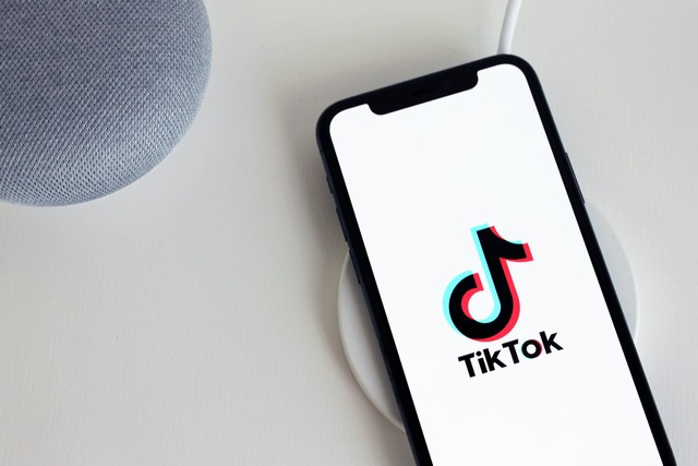 https://www.pexels.com/id-id/@anton-8100 - nama tiktok keren