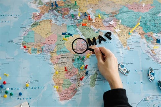 https://www.pexels.com/id-id/@lara-jameson - hubungan internasional merupakan sebuah hubungan antara