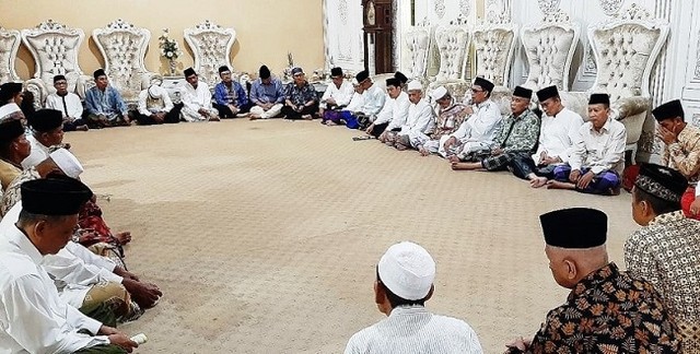 Tradisi Yasinan, Salah Satu Kebudayaan Islam Di Indonesia | Kumparan.com