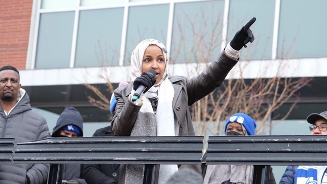 Salah satu pejabat di Amerika Serikat, Ilhan Omar. Foto: Instagram.com/ilhanmn