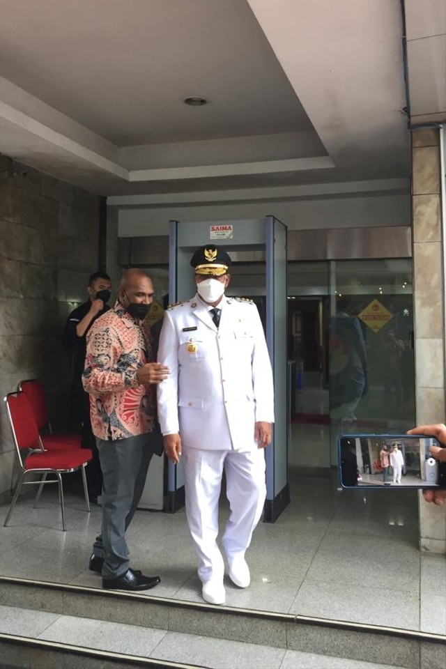 Pj Gubernur Papua Barat Komjen (P) Paulus Waterpau usai pelantikan di Gedung Kementerian Dalam Negeri, Jakarta, Kamis (12/5/2022). . Foto: Rafyq Panjaitan/kumparan