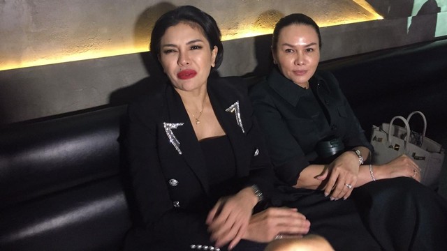 Merasa Dinar Candy Tak Sepadan, Nikita Mirzani Ingin Tinju dengan Wulan Guritno (148130)