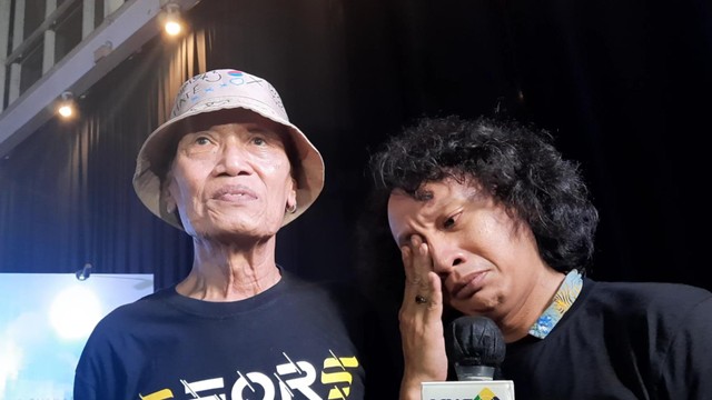 Erick Estrada dan Tessy ditemui di Gala Premiere film Srimulat: Hil Yang Mustahal, XXI Epicentrum, Jakarta Selatan, Kamis (12/5/2022). Foto: Alexander Vito Edward Kukuh/kumparan
