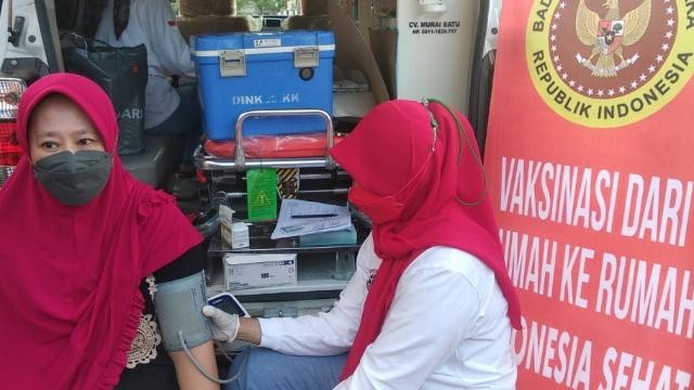 Gerai Vaksinasi BIN Daerah Sulawesi Utara dengan Dinas Kesehatan dan stakeholder terkait lainnya.