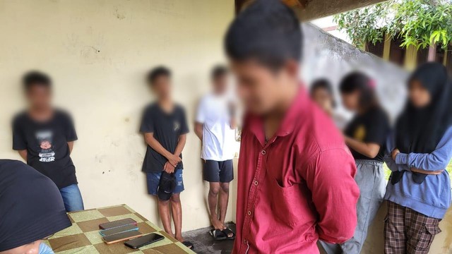 8 remaja yang diamankan Satpol PP. Foto: Istimewa