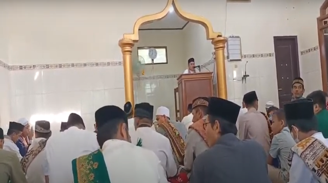 Masjid Al Hidayatul Barokah Mengadakan Sholat Idul Fitri dan Halal Bihalal (28645)