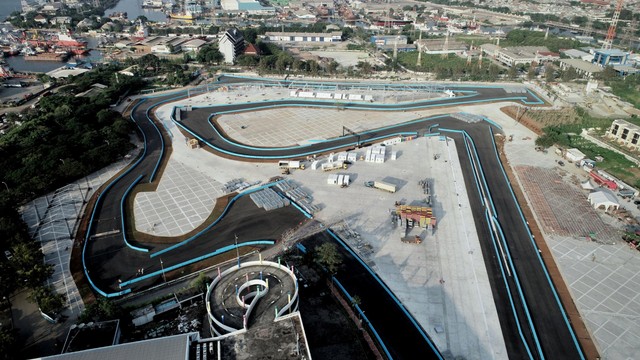 Foto udara Sirkuit Jakarta International E-Prix Circuit (JIEC) atau Formula E di kawasan Taman Impian Jaya Ancol, Jakarta. Foto: Faiz Zulfikar/kumparan