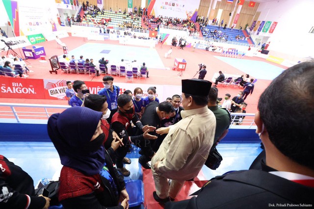 Ke Vietnam, Prabowo Beri Dukung Tim Pencak Silat Indonesia di SEA Games 2021 (253064)