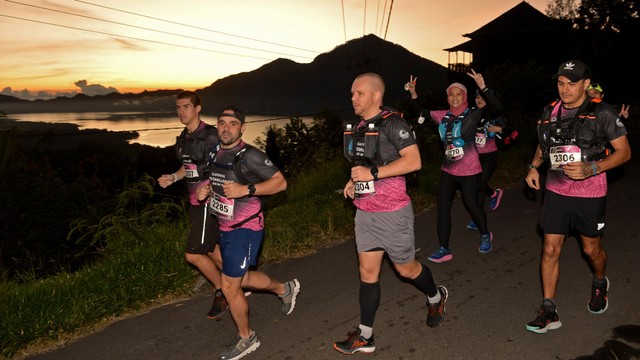 Foto: Ratusan Orang Ikuti Bali Trail Running Challenge 2022 (14984)
