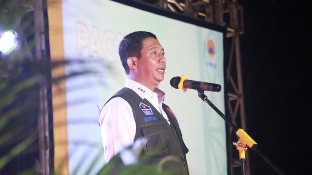 Kepala Badan Nasional Penanggulangan Bencana (BNPB) Suharyanto dalam kegiatan di Kota Bukittinggi. Foto: dok Humas Pemprov Sumatera Barat