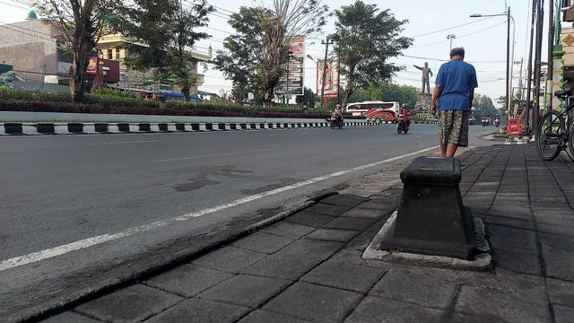 Kisah Mistis di Balik Makam Nyai Tembong, Kucing Kesayangan Raja Keraton Solo (5023)