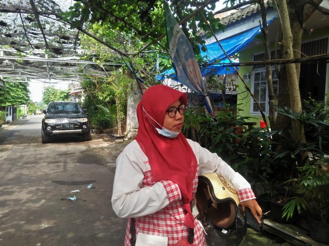Noviarawati, penjual susu keliling, yang menjadi korban pencurian sepeda motor. (Foto: Jambikita)