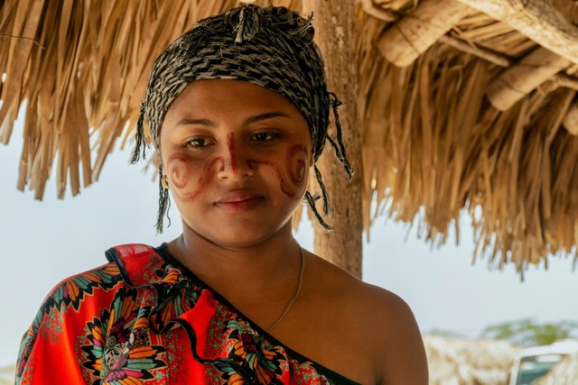 Ilustrasi wanita di sebuah suku. Foto: WILLIAM RG/Shutterstock