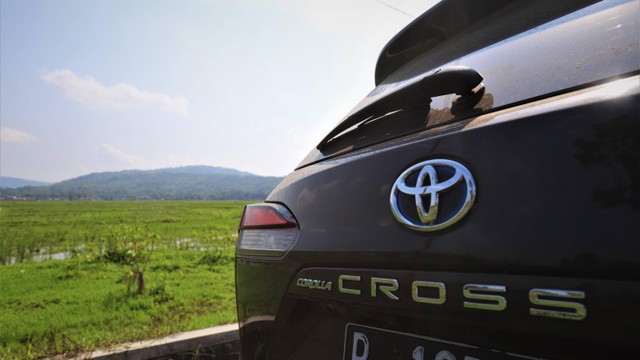 Menjajal Toyota Corolla Cross Hybrid selama Mudik Lebaran 2022. Foto: Muhammad Ikbal/kumparan