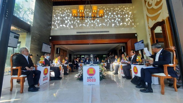 Mendag Lutfi Optimistis Ekonomi ASEAN Tumbuh 4,9 Persen di 2022 (2)