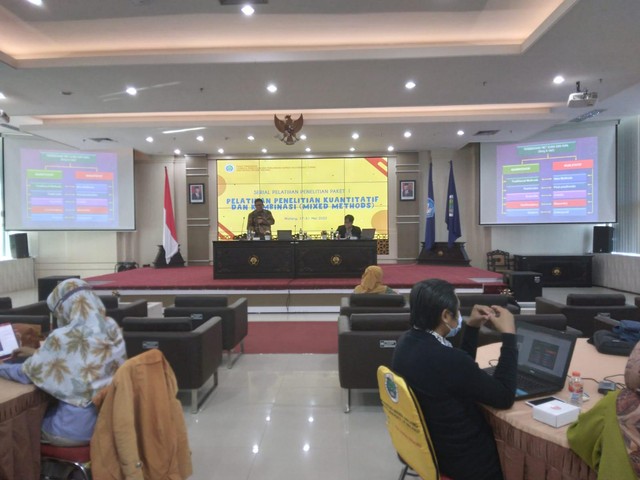 LPPM Universitas Negeri Malang Adakan Pelatihan Metode Penelitian Kuantitatif (82908)