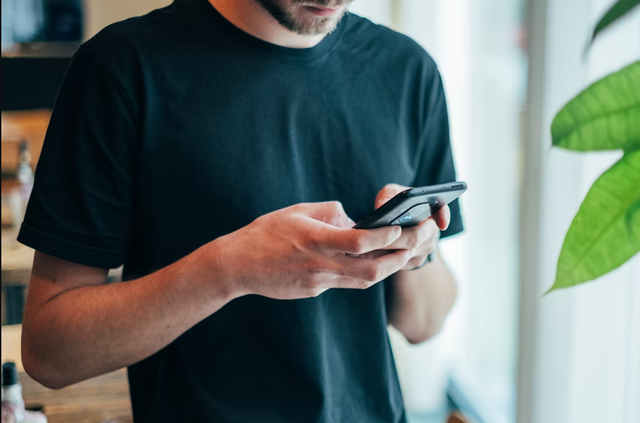 Ilustrasi kunci jawaban WOW 77. Foto: unsplash.com/jonasleupe