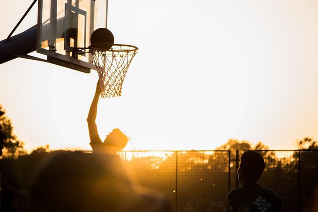 Pola Penyerangan Bola Basket 2-3